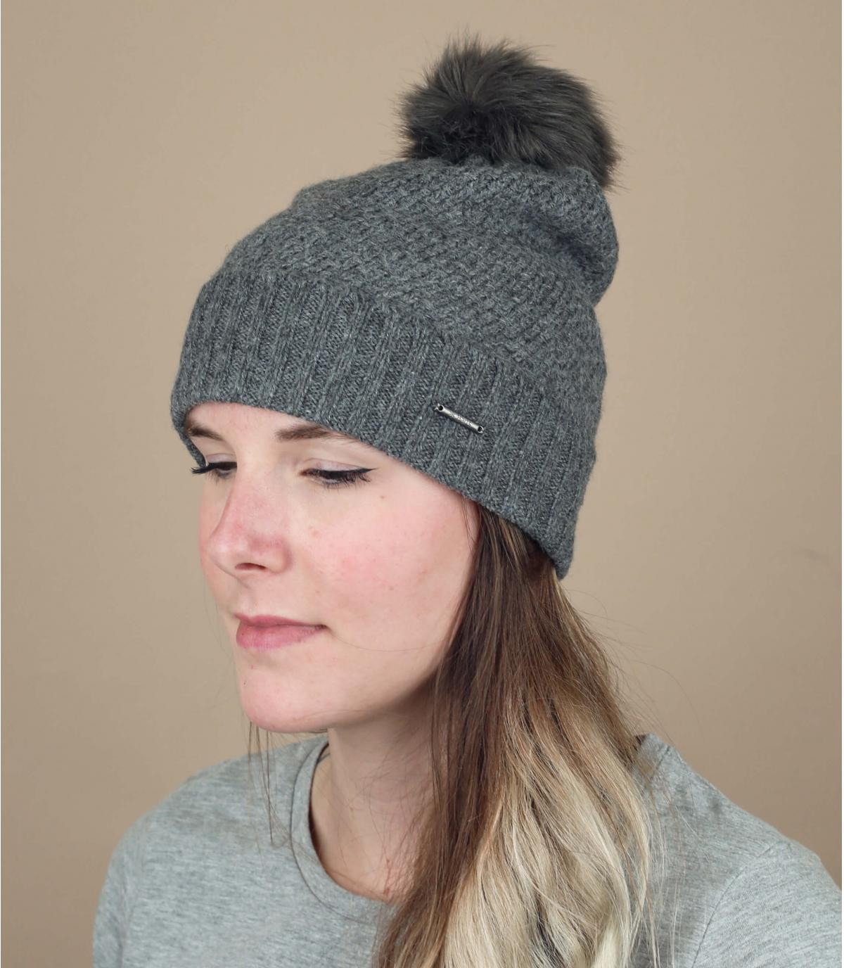 Mütze grau feine Maschen Amaranth beanie dark heather